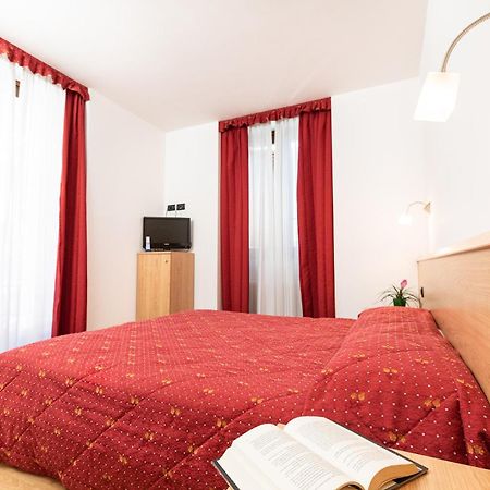 Hotel Posta Comano Terme Dış mekan fotoğraf