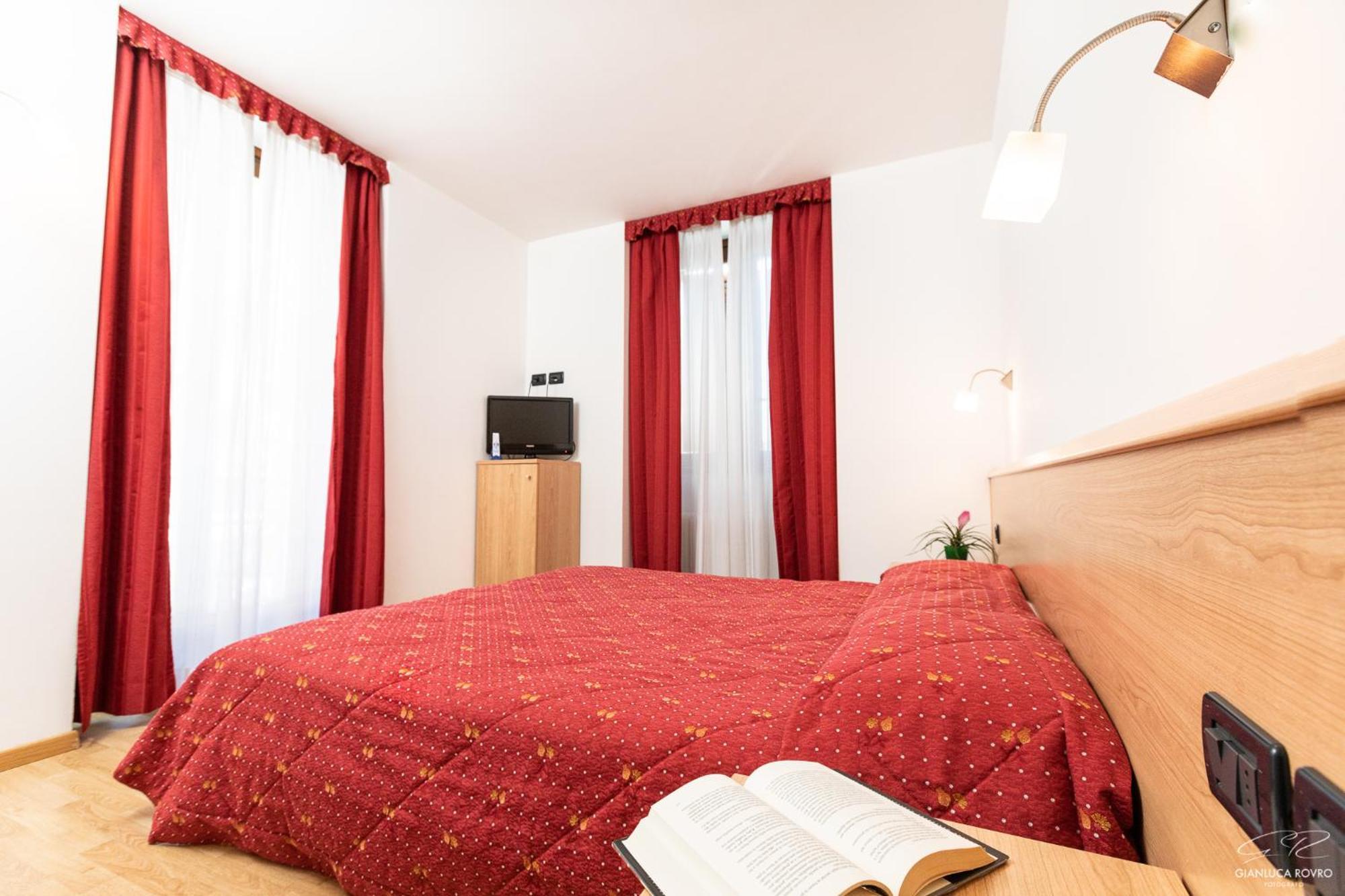 Hotel Posta Comano Terme Dış mekan fotoğraf