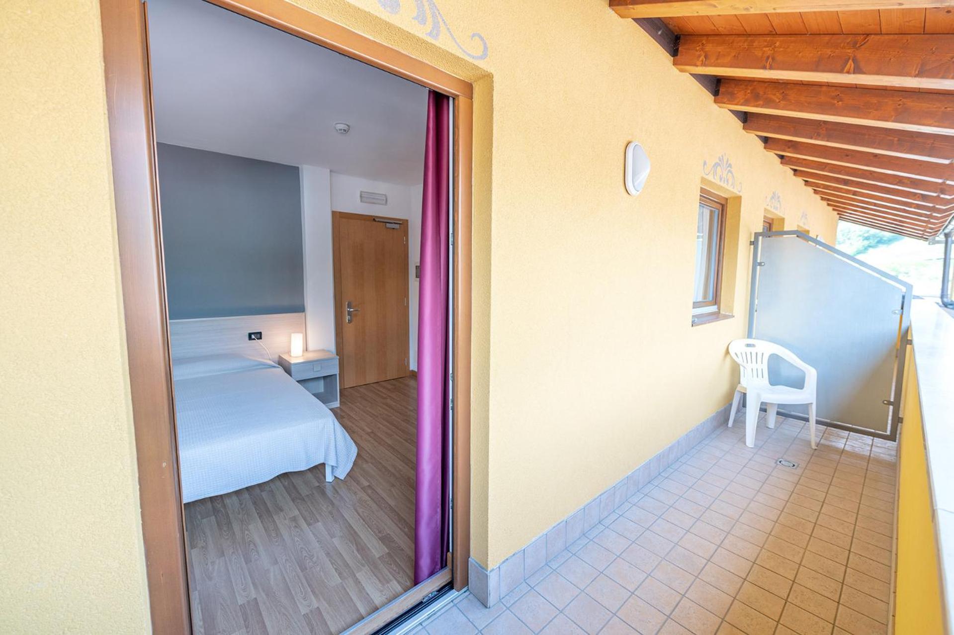 Hotel Posta Comano Terme Dış mekan fotoğraf