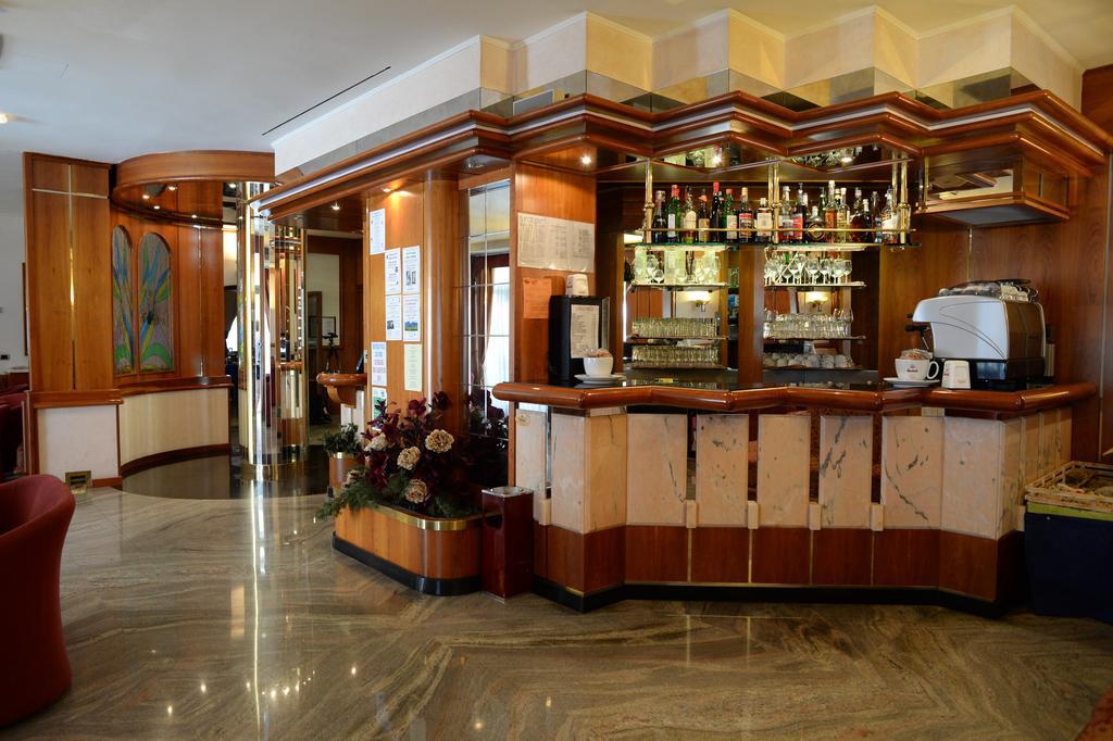 Hotel Posta Comano Terme Dış mekan fotoğraf