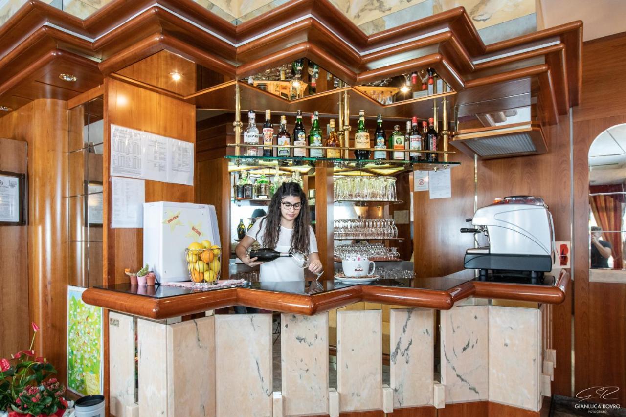Hotel Posta Comano Terme Dış mekan fotoğraf