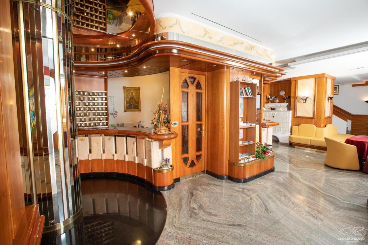 Hotel Posta Comano Terme Dış mekan fotoğraf