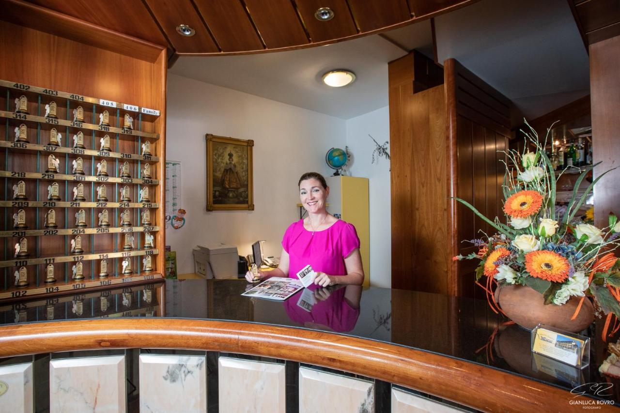 Hotel Posta Comano Terme Dış mekan fotoğraf